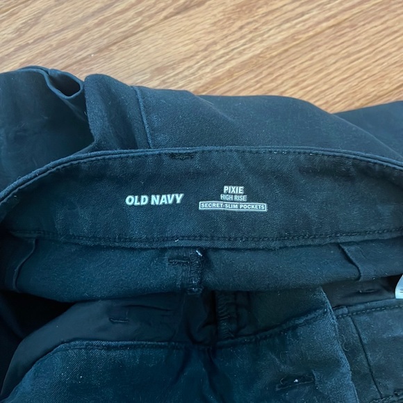 size 2 womens workpants. from old navy - Picture 2 of 3